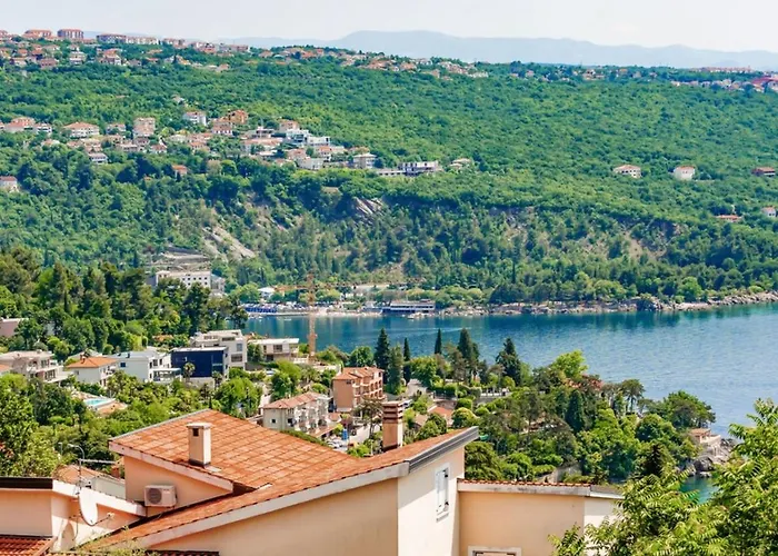 Apartmán In With Sea View, Balcony, Air Conditioning, Wi-fi *