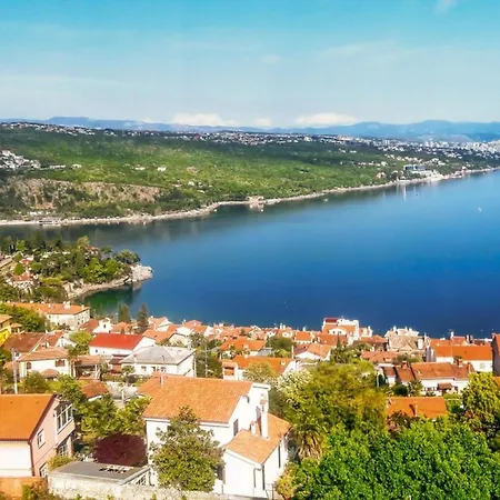 Daire In With Sea View, Balcony, Air Conditioning, Wi-fi Opatija