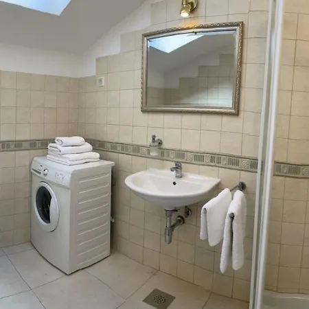 In With Sea View, Balcony, Air Conditioning, Wi-fi Lejlighed