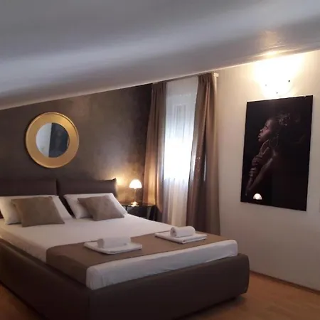 In With Sea View, Balcony, Air Conditioning, Wi-fi