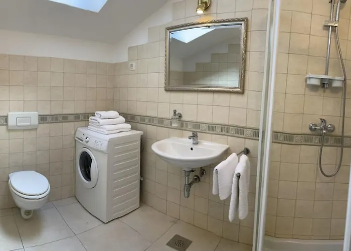 In With Sea View, Balcony, Air Conditioning, Wi-fi Lejlighed