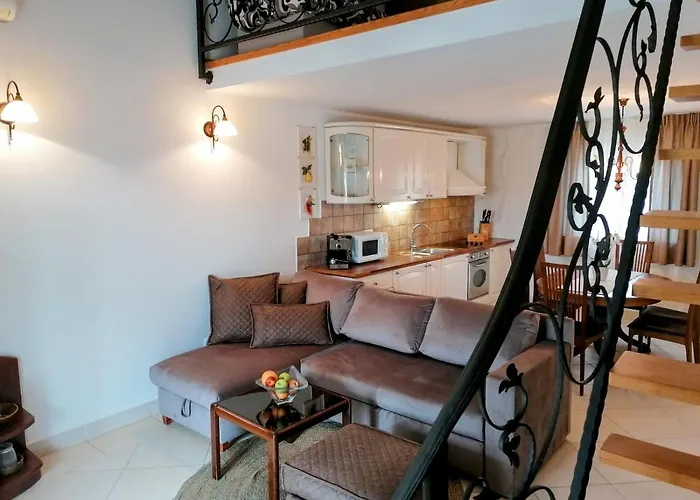 In With Sea View, Balcony, Air Conditioning, Wi-fi * Opatija